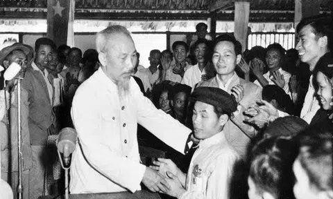 Chủ tịch Hồ Chí Minh với Thương binh Liệt sĩ và đạo lý Uống nước nhớ nguồn của dân tộc
