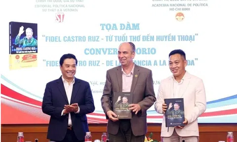 Sức sống của tư tưởng cách mạng trong sách Fidel Castro Ruz - Cuba trong trái tim nhân dân Việt Nam do nhà báo Vương Xuân Nguyên chấp bút